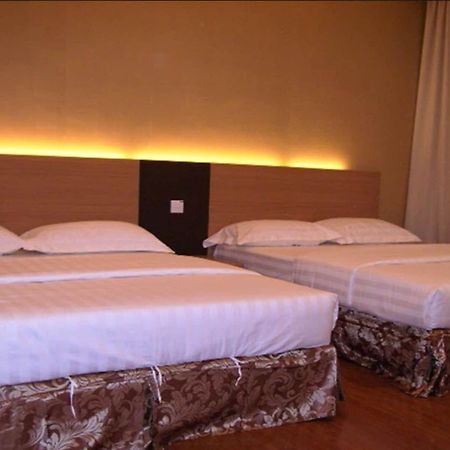 Lbs Hotel Cheras Exterior foto