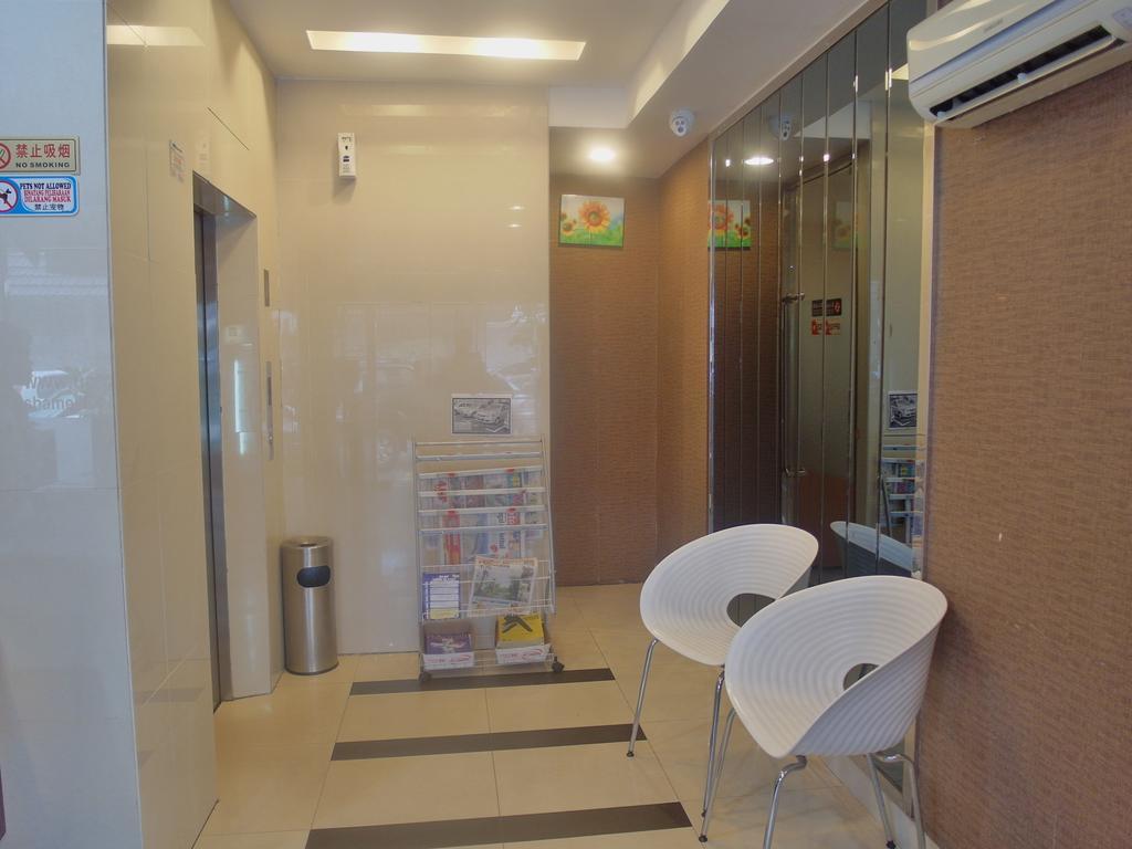 Lbs Hotel Cheras Exterior foto